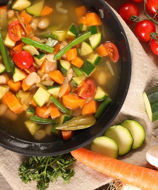 Minestrone + Gemüsebrühe