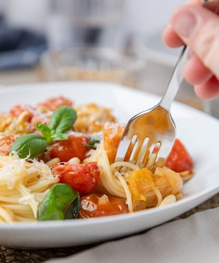 Spaghettini mit Tomaten (und Hähnchen)