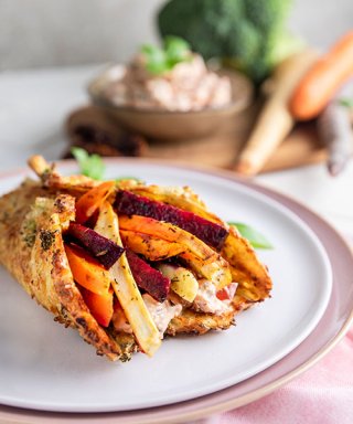 Ofengemüse mit Dip im Hüttenkäse Wrap